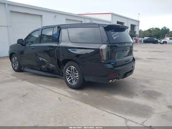 1GNS6DRD8SR369926 — 2025 Chevrolet Suburban, фото 3 с аукциона IAAI, Левый бок