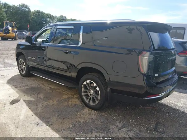 1GNS6CRDXSR106282 — 2025 Chevrolet Suburban, фото 3 с аукциона IAAI 24.09.2026, Естественный износ