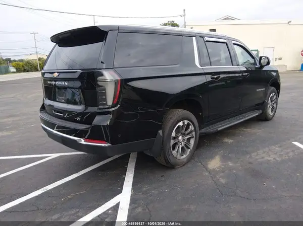 1GNS6CRDXSR106282 — 2025 Chevrolet Suburban, фото 4 с аукциона IAAI 24.09.2026, Естественный износ