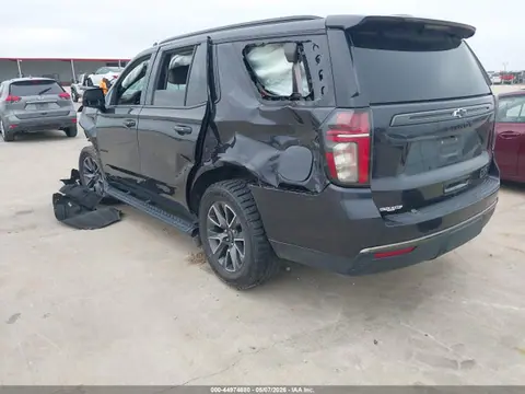 2022 Chevrolet Tahoe 4wd Z71 VIN 1GNSKPKD8NR211436 фото 3