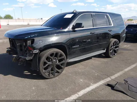 2018 Chevrolet Tahoe Ls VIN 1GNSCAKC1JR400280 фото 2