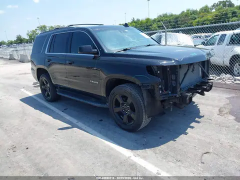 2017 Chevrolet Tahoe Lt VIN 1GNSCBKC2HR377155 фото 1