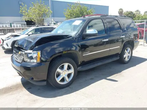 2014 Chevrolet Tahoe Ltz VIN 1GNSKCE01ER132059 фото 2