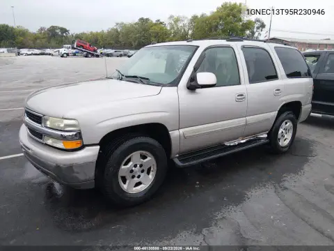 2005 Chevrolet Tahoe Lt VIN 1GNEC13T95R230946 фото 3