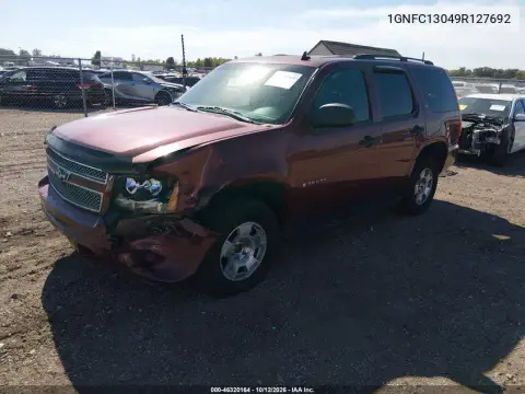 1GNFC13049R127692 — 2009 Chevrolet Tahoe, Передний левый, фото до ремонта
