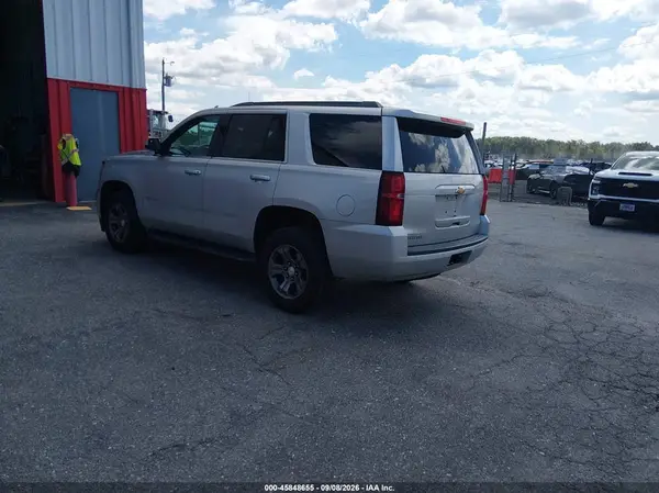 1GNSKAEC0JR351104 — 2018 Chevrolet Tahoe, фото 3 с аукциона IAAI 05.10.2026, Естественный износ