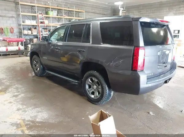 1GNSKAEC3JR348763 — 2018 Chevrolet Tahoe, фото 3 с аукциона IAAI 05.10.2026, Естественный износ