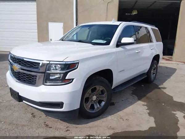 1GNSCAKC8JR350722 — 2018 Chevrolet Tahoe, фото 2 с аукциона IAAI 07.10.2026, Естественный износ