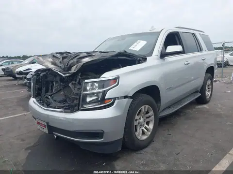 2018 Chevrolet Tahoe Lt VIN 1GNSCBKC0JR103667 фото 2