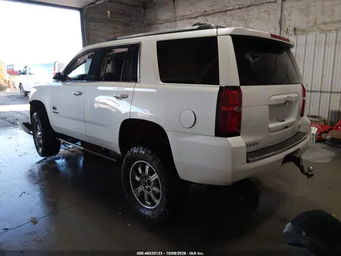 2018 Chevrolet Tahoe Premier VIN 1GNSKCKC2JR123914 фото 3