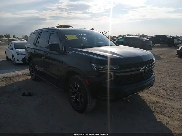 1GNSKPKD1MR415719 — 2021 Chevrolet Tahoe, Левый бок (Left Side), фото до ремонта