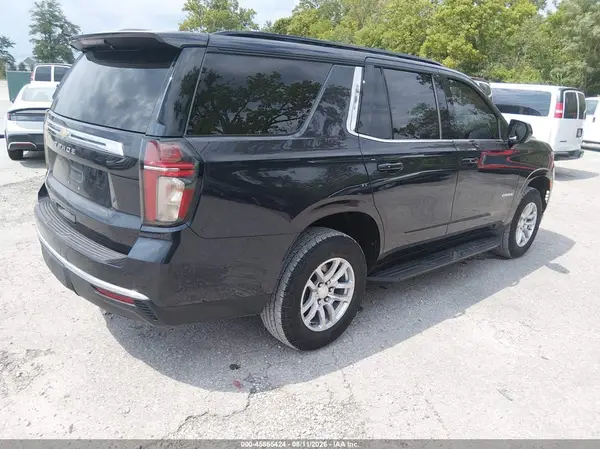 1GNSKLEDXNR238402 — 2022 Chevrolet Tahoe, фото 4 с аукциона IAAI 06.10.2026, Естественный износ