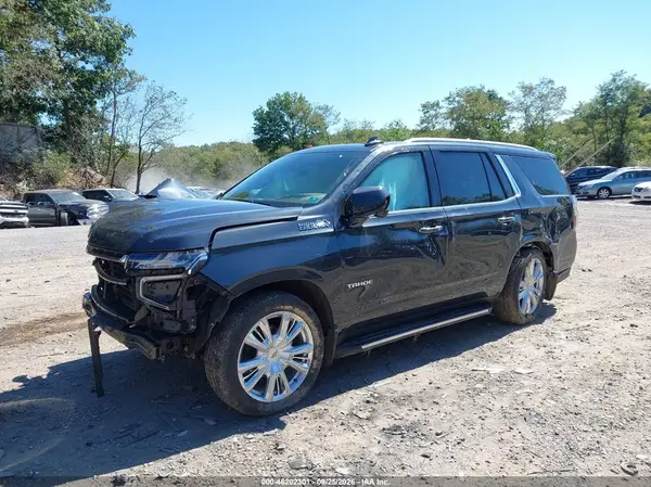 1GNSKTKL0NR188413 — 2022 Chevrolet Tahoe, фото 2 с аукциона IAAI 06.10.2026, Опрокидывание
