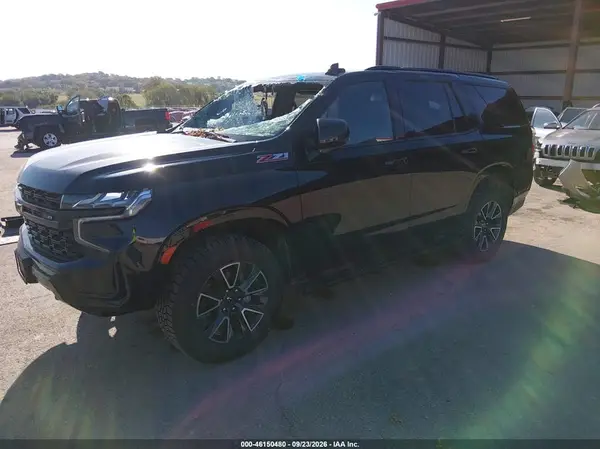 1GNSKPKD4PR120182 — 2023 Chevrolet Tahoe, фото 2 с аукциона IAAI, Крыша