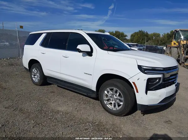 1GNS5NRD8SR155740 — 2025 Chevrolet Tahoe, Передняя часть (Front & Rear), фото до ремонта