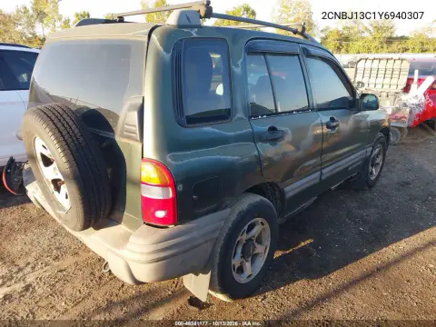 2000 Chevrolet Tracker Hard Top VIN 2CNBJ13C1Y6940307 фото 5