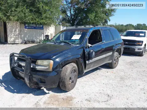 1GNDS13SX42450223 — 2004 Chevrolet TrailBlazer, фото 2 с аукциона IAAI, Передняя часть