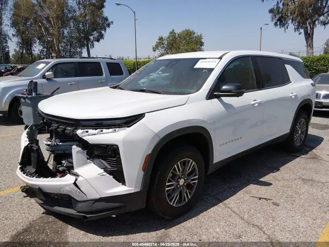 2024 Chevrolet Traverse Fwd Ls VIN 1GNEREKS1RJ238008 фото 2