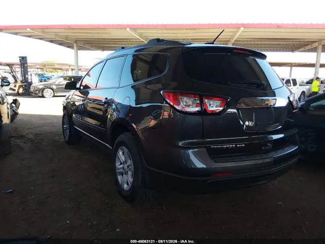1GNKVFKD4HJ333490 — 2017 Chevrolet Traverse LS, фото 3 с аукциона IAAI 13.10.2026, Передняя часть