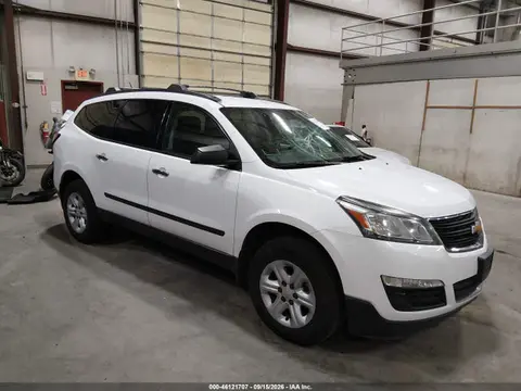1GNKVFKD2HJ300536 — 2017 Chevrolet Traverse LS, Крыша (Roof), фото до ремонта