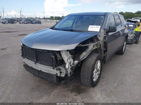 2019 Chevrolet Traverse Ls VIN 1GNERFKW9KJ119041 фото 2