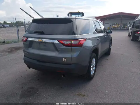 2019 Chevrolet Traverse Ls VIN 1GNERFKW9KJ119041 фото 4