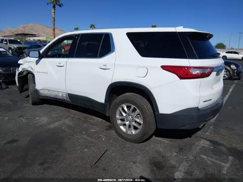 2019 Chevrolet Traverse Ls VIN 1GNERFKW8KJ181076 фото 3