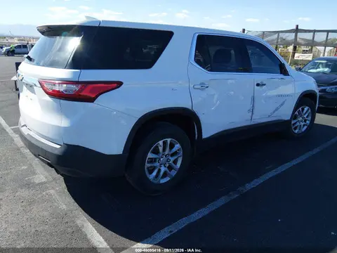 2019 Chevrolet Traverse Ls VIN 1GNERFKW8KJ181076 фото 4