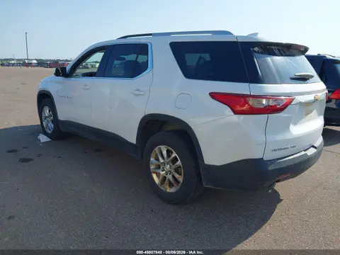 2018 Chevrolet Traverse Lt Cloth VIN 1GNEVGKW1JJ142894 фото 3