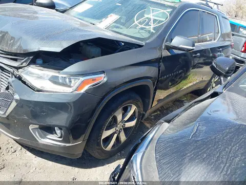 2018 Chevrolet Traverse Lt Leather VIN 1GNERHKW7JJ151724 фото 2