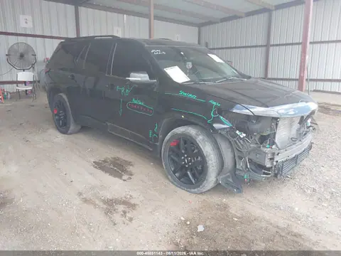 1GNERKKW5JJ261068 — 2018 Chevrolet Traverse Premier, Передняя часть (Front End), фото до ремонта