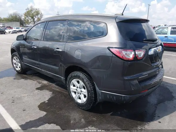 1GNKRFKD9HJ112195 — 2017 Chevrolet Traverse, фото 3 с аукциона IAAI 08.10.2026, Естественный износ
