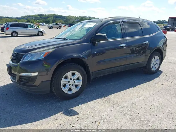 1GNKRFEDXHJ316340 — 2017 Chevrolet Traverse, фото 2 с аукциона IAAI, Задняя часть слева