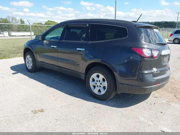 1GNKRFEDXHJ316340 — 2017 Chevrolet Traverse, фото 3 с аукциона IAAI, Задняя часть слева