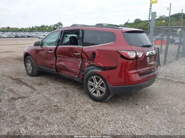 1GNKVGKD3HJ275619 — 2017 Chevrolet Traverse, фото 3 с аукциона IAAI, Левый бок