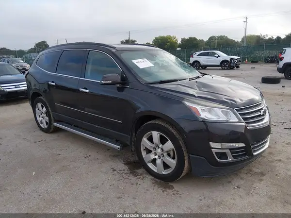 1GNKRJKD1HJ248792 — 2017 Chevrolet Traverse, Передняя часть (Front End), фото до ремонта