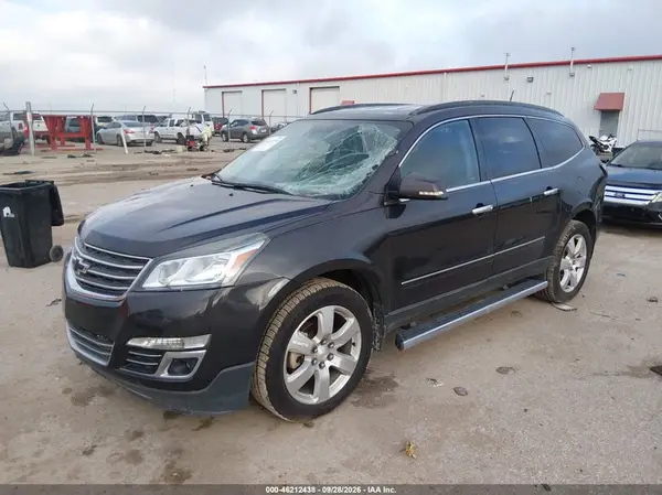 1GNKRJKD1HJ248792 — 2017 Chevrolet Traverse, фото 2 с аукциона IAAI, Передняя часть