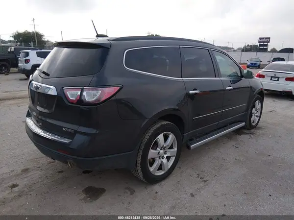 1GNKRJKD1HJ248792 — 2017 Chevrolet Traverse, фото 4 с аукциона IAAI, Передняя часть