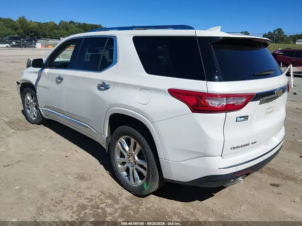 2018 CHEVROLET TRAVERSE VIN 1GNEVKKW5JJ233797 фото 3