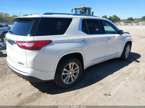 2018 CHEVROLET TRAVERSE VIN 1GNEVKKW5JJ233797 фото 4