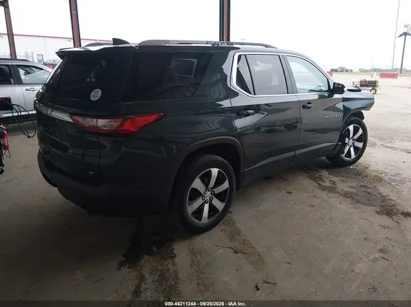 1GNERHKW8JJ101625 — 2018 Chevrolet Traverse, фото 4 с аукциона IAAI, Передняя часть