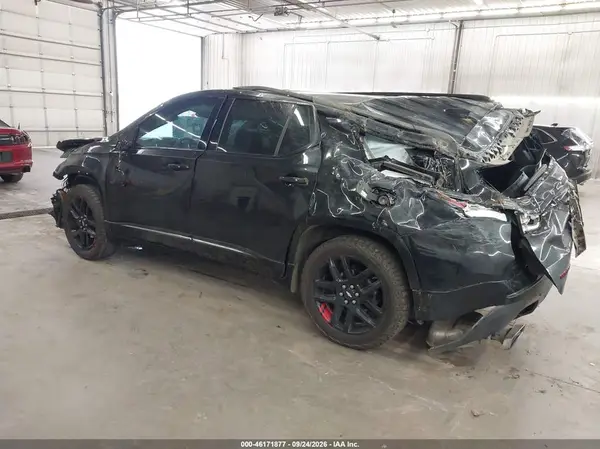 1GNEVKKWXKJ181598 — 2019 Chevrolet Traverse, фото 3 с аукциона IAAI, Повреждения со всех сторон