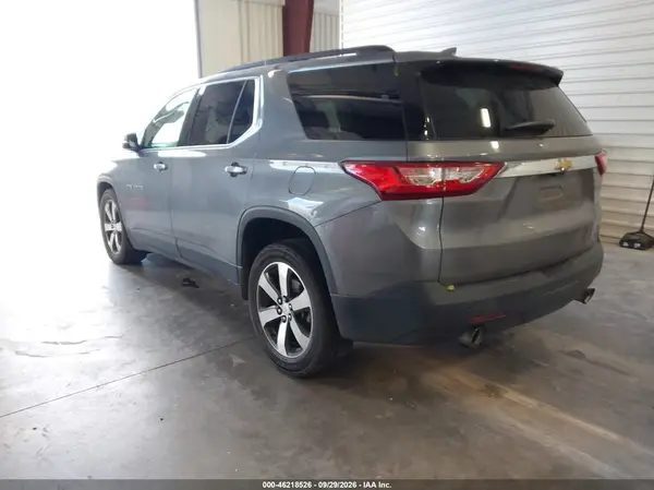 1GNERHKW1KJ267311 — 2019 Chevrolet Traverse, фото 3 с аукциона IAAI, Передняя часть справа