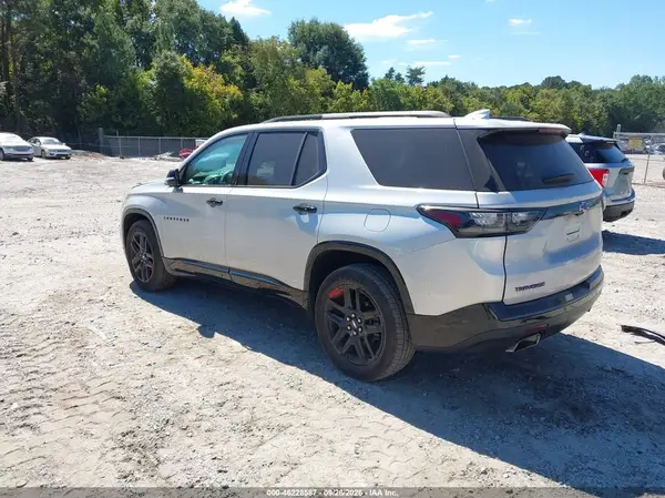 1GNEVKKW4KJ109621 — 2019 Chevrolet Traverse, фото 3 с аукциона IAAI, REPOSSESSION