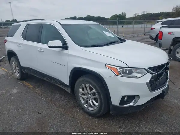 1GNERHKW2LJ165811 — 2020 Chevrolet Traverse, Передняя часть справа (Right Front), фото до ремонта