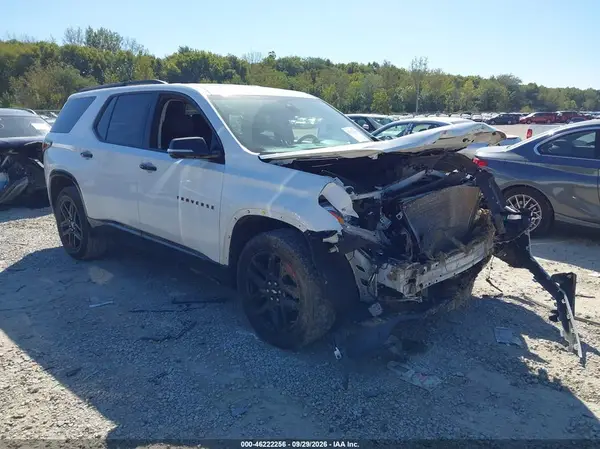 1GNERKKW0LJ104440 — 2020 Chevrolet Traverse, Передняя часть (Front End), фото до ремонта