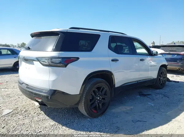 1GNERKKW0LJ104440 — 2020 Chevrolet Traverse, фото 4 с аукциона IAAI, Передняя часть