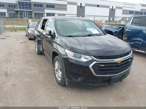 1GNERFKW7MJ103438 — 2021 Chevrolet Traverse, Левый и правый бока (Left & Right Side), фото до ремонта
