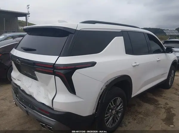 1GNEVGRS2SJ279492 — 2025 Chevrolet Traverse, фото 4 с аукциона IAAI, Задняя часть