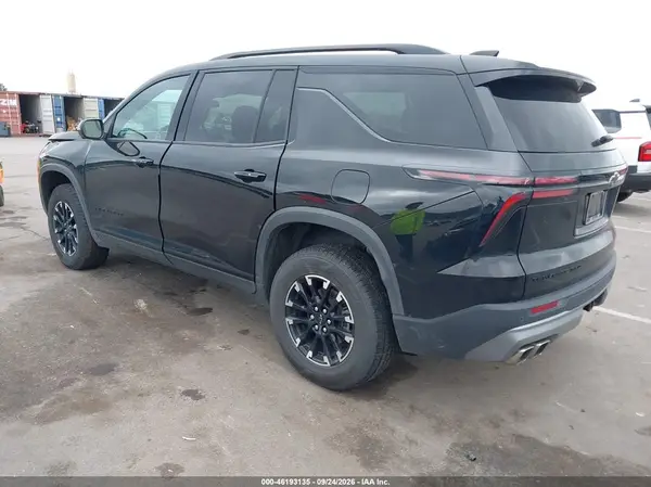 1GNEVJRS8SJ194637 — 2025 Chevrolet Traverse, фото 3 с аукциона IAAI, Передняя часть